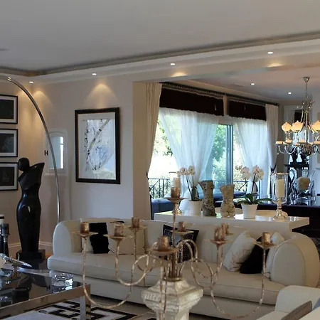 ヴィラ Luxury With Breathtaking View On Tropez サントロペ