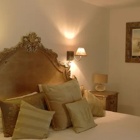 Luxury With Breathtaking View On Tropez Vila